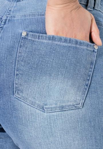 Джинсовые шорты