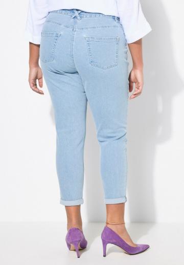 Короткие джинсы