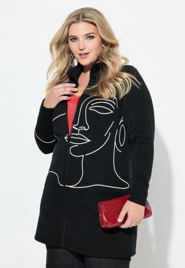 Длинный жилет