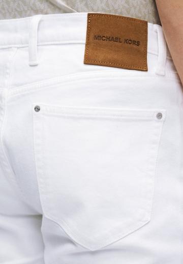 Узкие джинсы