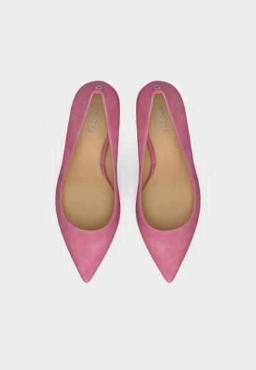 Туфли на высоком каблуке