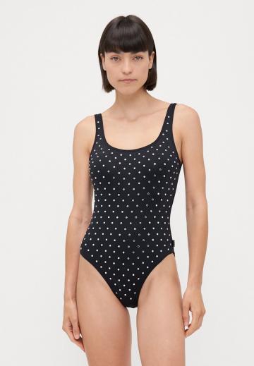 Слитный купальник