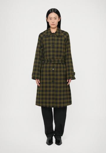 Шерстяное пальто