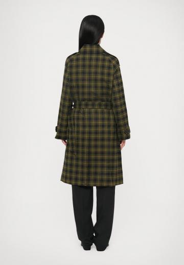 Шерстяное пальто