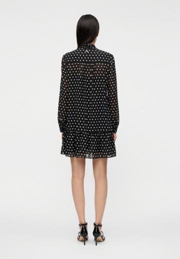 Короткое платье