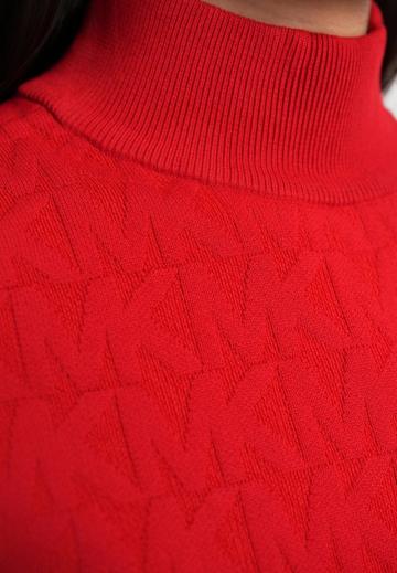 Вязаное платье