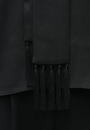 Атласная блузка