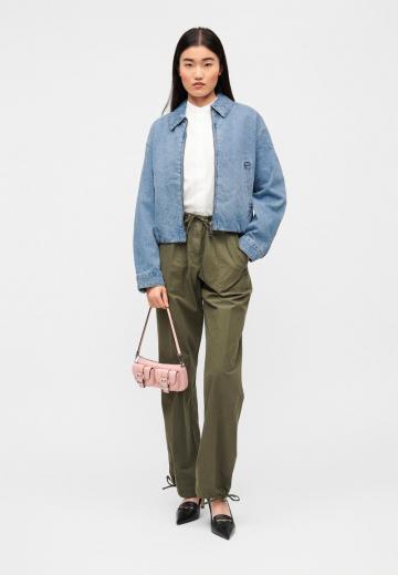 Джинсовая куртка