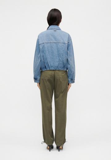 Джинсовая куртка