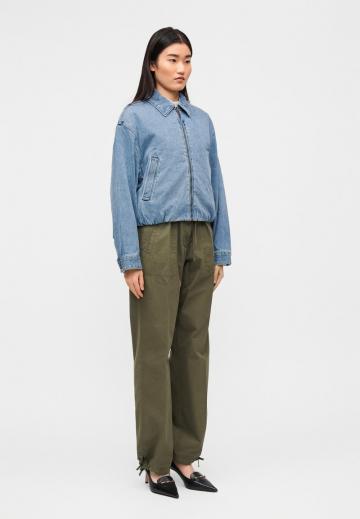 Джинсовая куртка