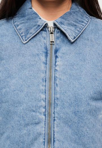 Джинсовая куртка