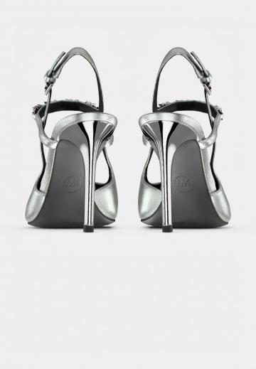 Туфли на высоком каблуке