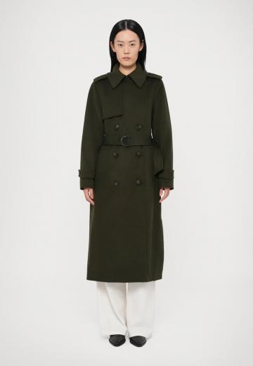 Шерстяное пальто