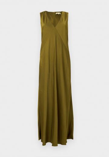 Длинное платье