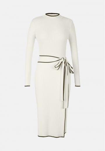 Вязаное платье