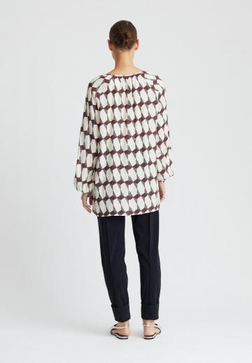 Длинная блузка