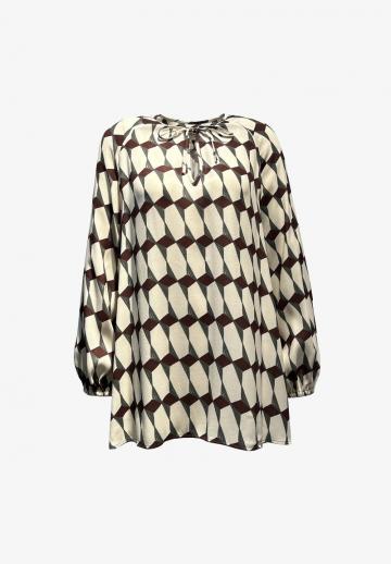 Длинная блузка