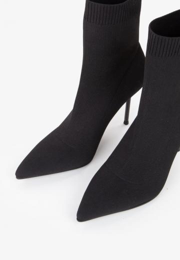 Высокие сапоги