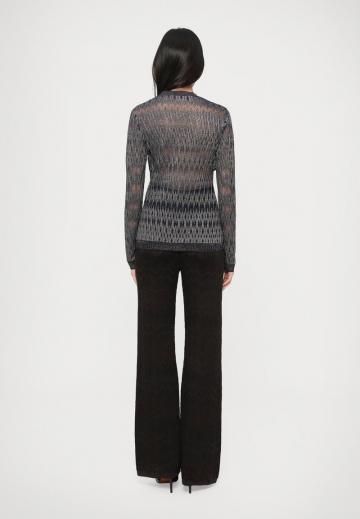 Вязаная кофта