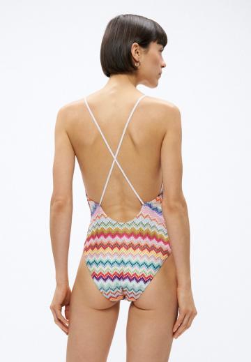 Слитный купальник