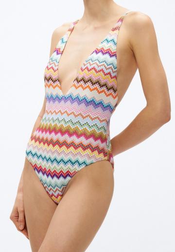 Слитный купальник