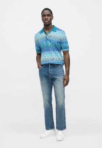 Прямые джинсы