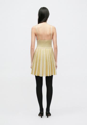 Короткое платье