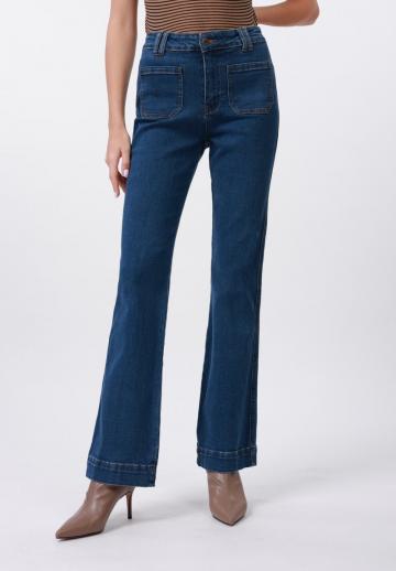 Клешеные джинсы