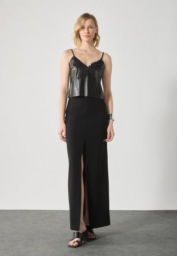 Топ на бретельках