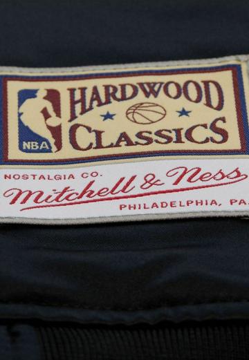 Спортивная куртка