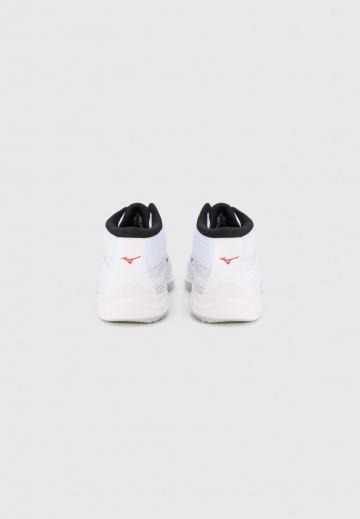 Кроссовки для зала