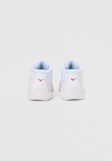 Кроссовки для зала