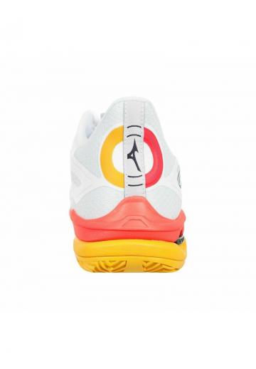 Теннисные кроссовки