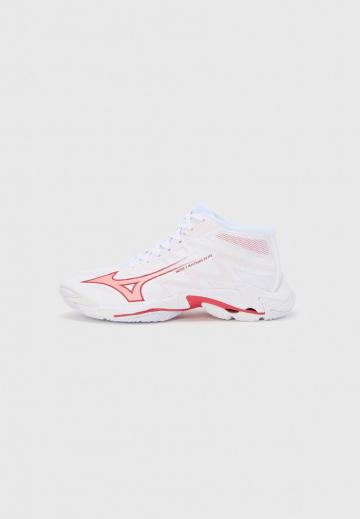 Кроссовки для зала