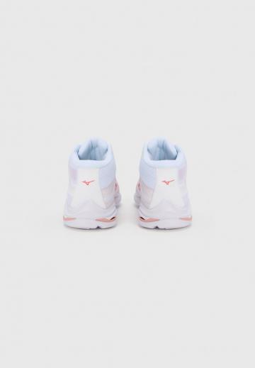 Кроссовки для зала