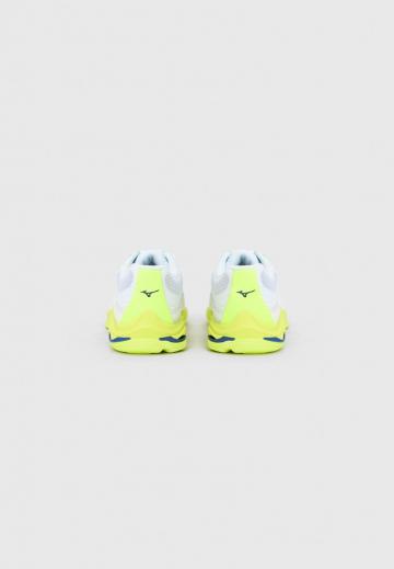 Кроссовки для зала