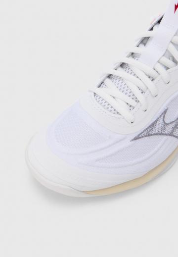 Кроссовки для зала