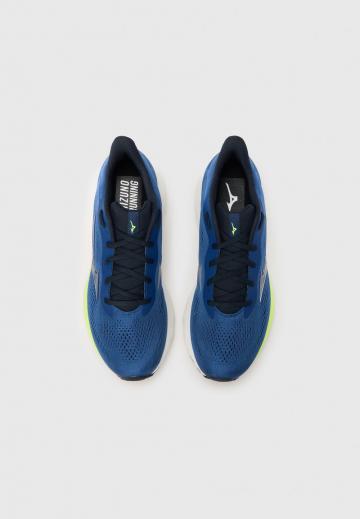 Беговые кроссовки