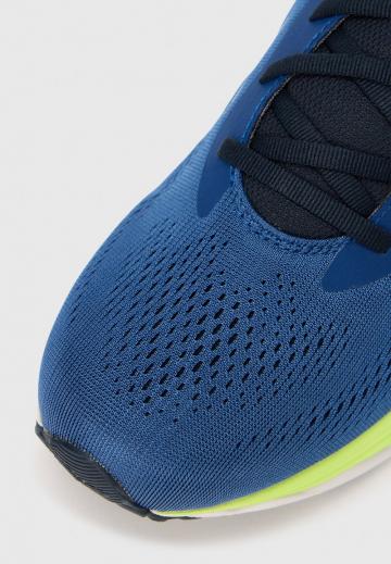 Беговые кроссовки