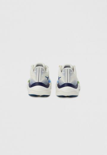 Беговые кроссовки