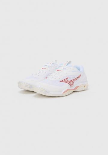 Кроссовки для зала