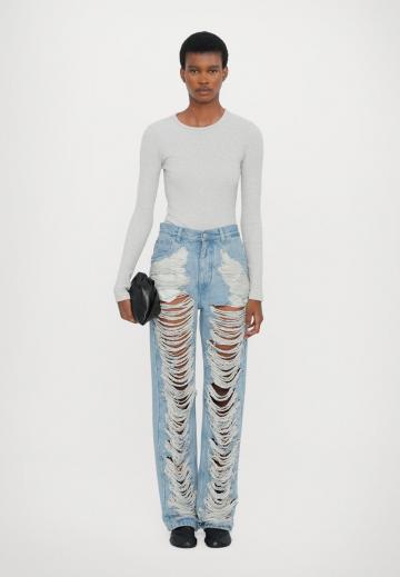 Джинсы бойфренда