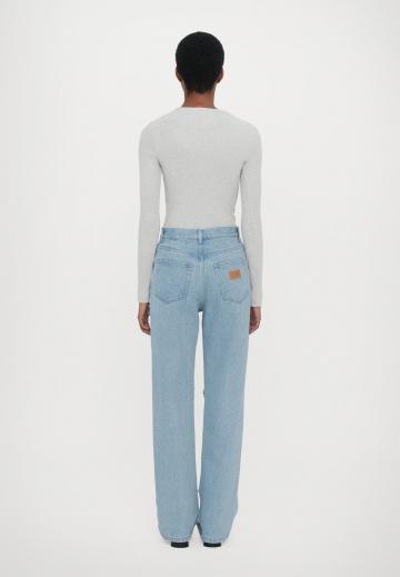 Джинсы бойфренда