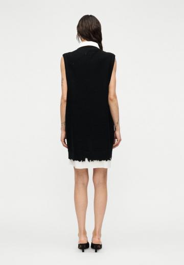 Вязаное платье