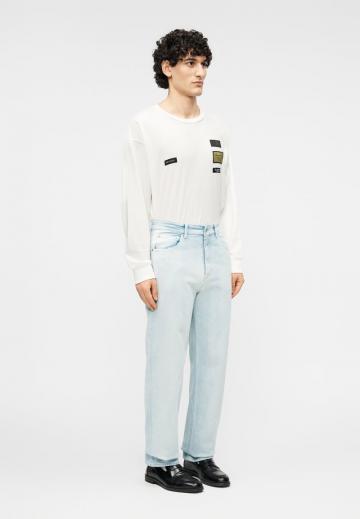 Прямые джинсы