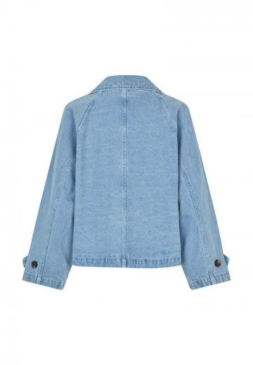 Джинсовая куртка