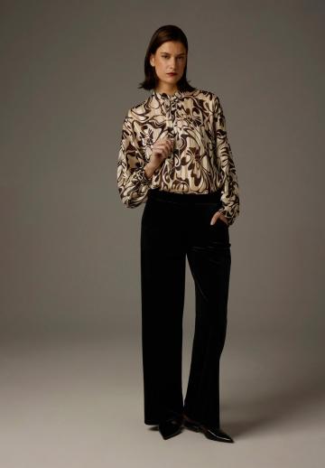 Атласная блузка