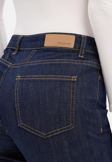 Прямые джинсы