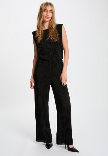 Блузка без рукавов