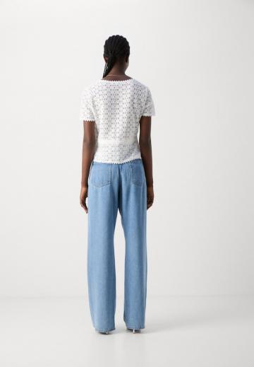 Кружевная блузка